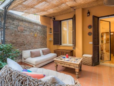 Special Gem on Picturesque Capocci