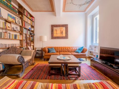 Special Gem on Picturesque Capocci