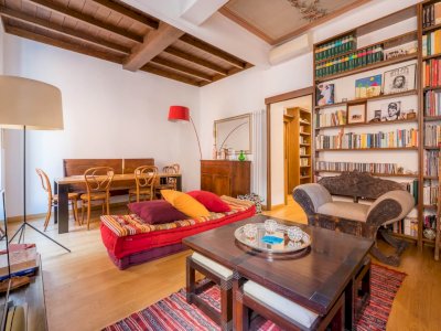 Special Gem on Picturesque Capocci