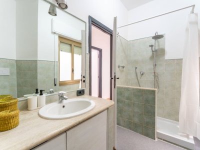 Chic & Modern 3-Bedroom Apartment with Balcony in the Heart of EUR