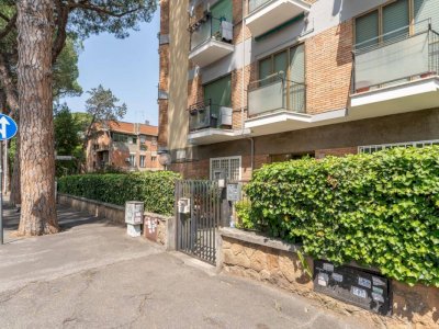 Chic & Modern 3-Bedroom Apartment with Balcony in the Heart of EUR