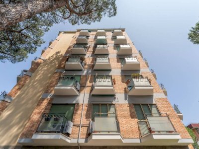 Chic & Modern 3-Bedroom Apartment with Balcony in the Heart of EUR
