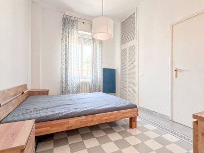 Spacious 3-Bedroom Apartment with Balconies & Views in Monteverde/Gianicolense