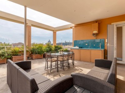Trionfale Penthouse - Views of St Peters