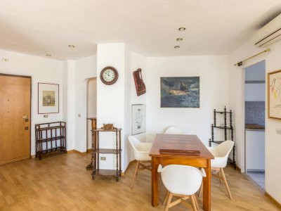 Luminous Home with Magical Views of St. Peter’s Basilica