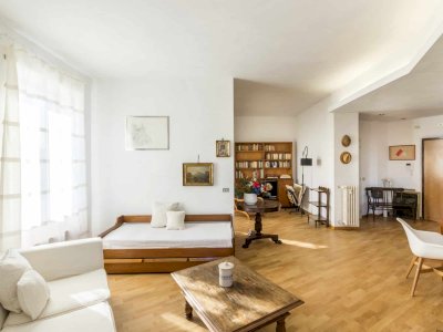 Luminous Home with Magical Views of St. Peter’s Basilica