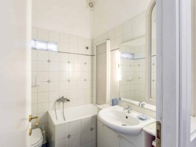 Luminous Home with Magical Views of St. Peter’s Basilica