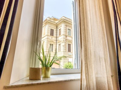 Stylish Escape in the Heart of Rome