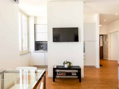 COLOSSEUM BRAND NEW FLAT