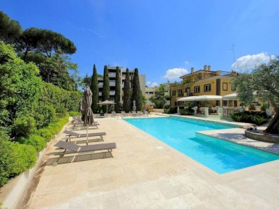 LOFT VIA LEON DEHON WITH SWIMMING POOL- VILLA PAMPHILI