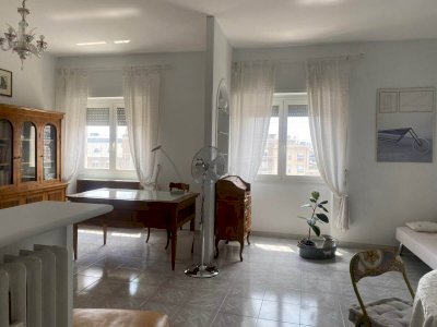 Ponte Testaccio biondo Tevere