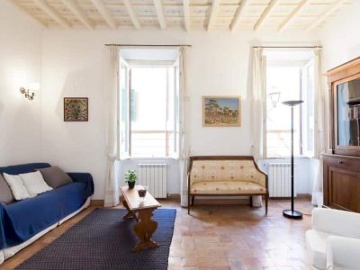 Trastevere Santa Margherita 1st floor