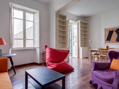 Bright and simply elegant apartment near villa Borghese