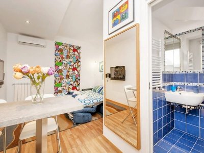 TERMINI BLUE STUDIO WITH OUTDOOR PATIO - near Metro and Station