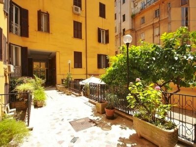 TERMINI BLUE STUDIO WITH OUTDOOR PATIO - near Metro and Station