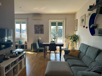 Casa ristrutturata affacciata su Garbatella storica
