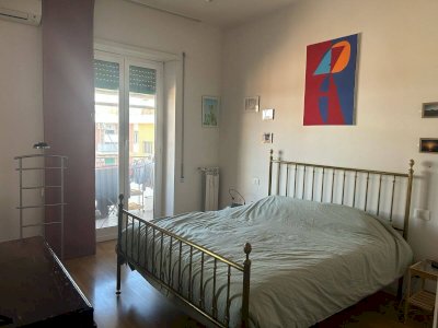 Casa ristrutturata affacciata su Garbatella storica