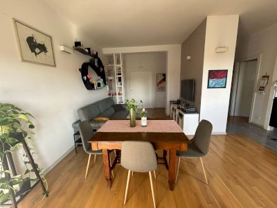 Casa ristrutturata affacciata su Garbatella storica