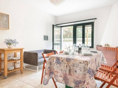 Three bedrooms apartment with nice courtyard