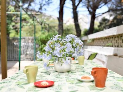 Three bedrooms apartment with nice courtyard