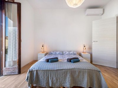 Cosy and bright 1 bedroom apartment with nice view